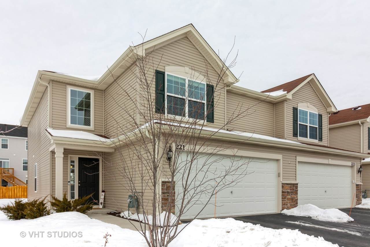 221 Wildmeadow Lane - Photo 1