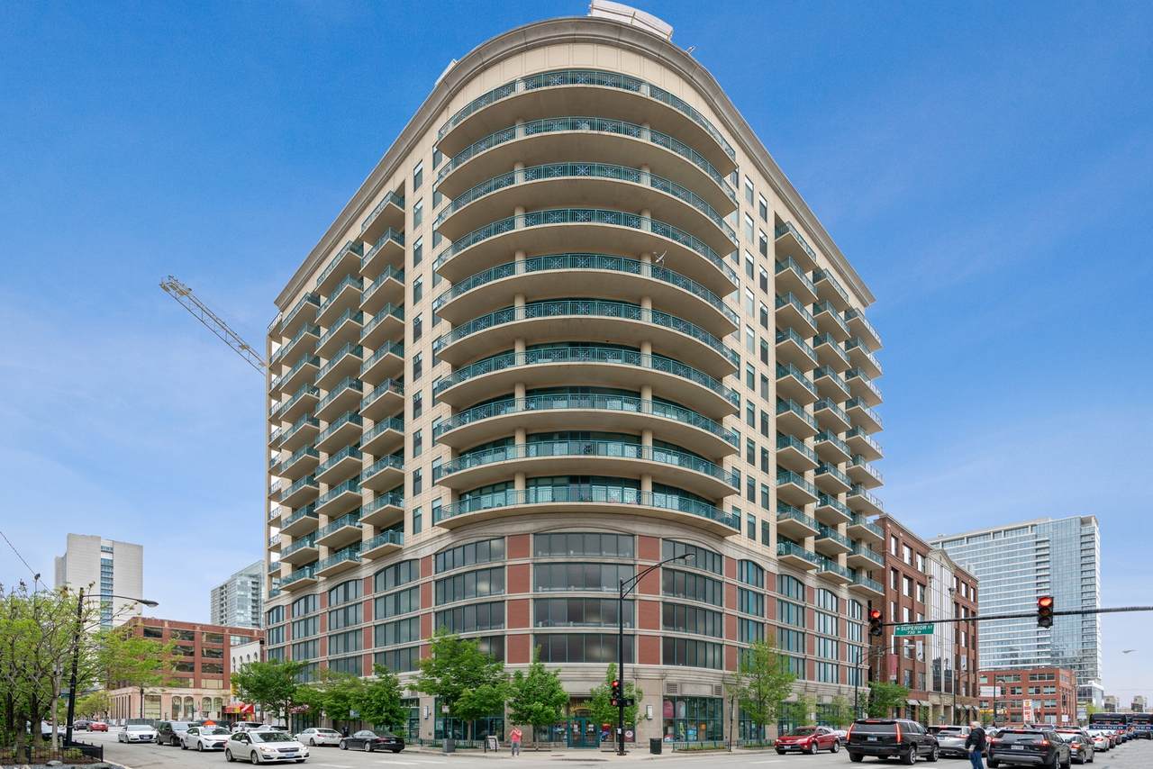 340 Superior Street - Photo 1
