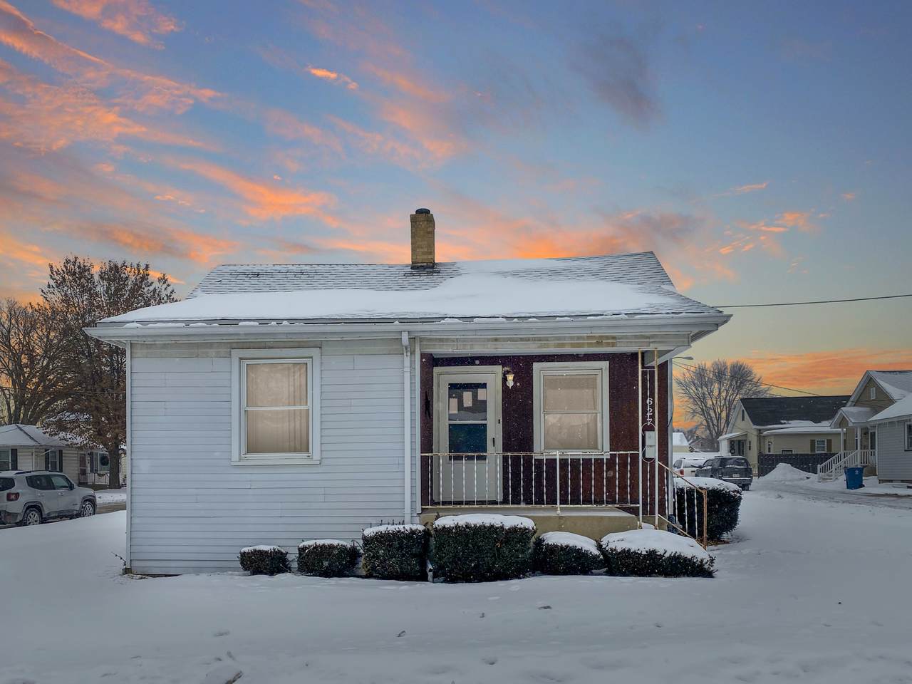 627 9th Street - Photo 1
