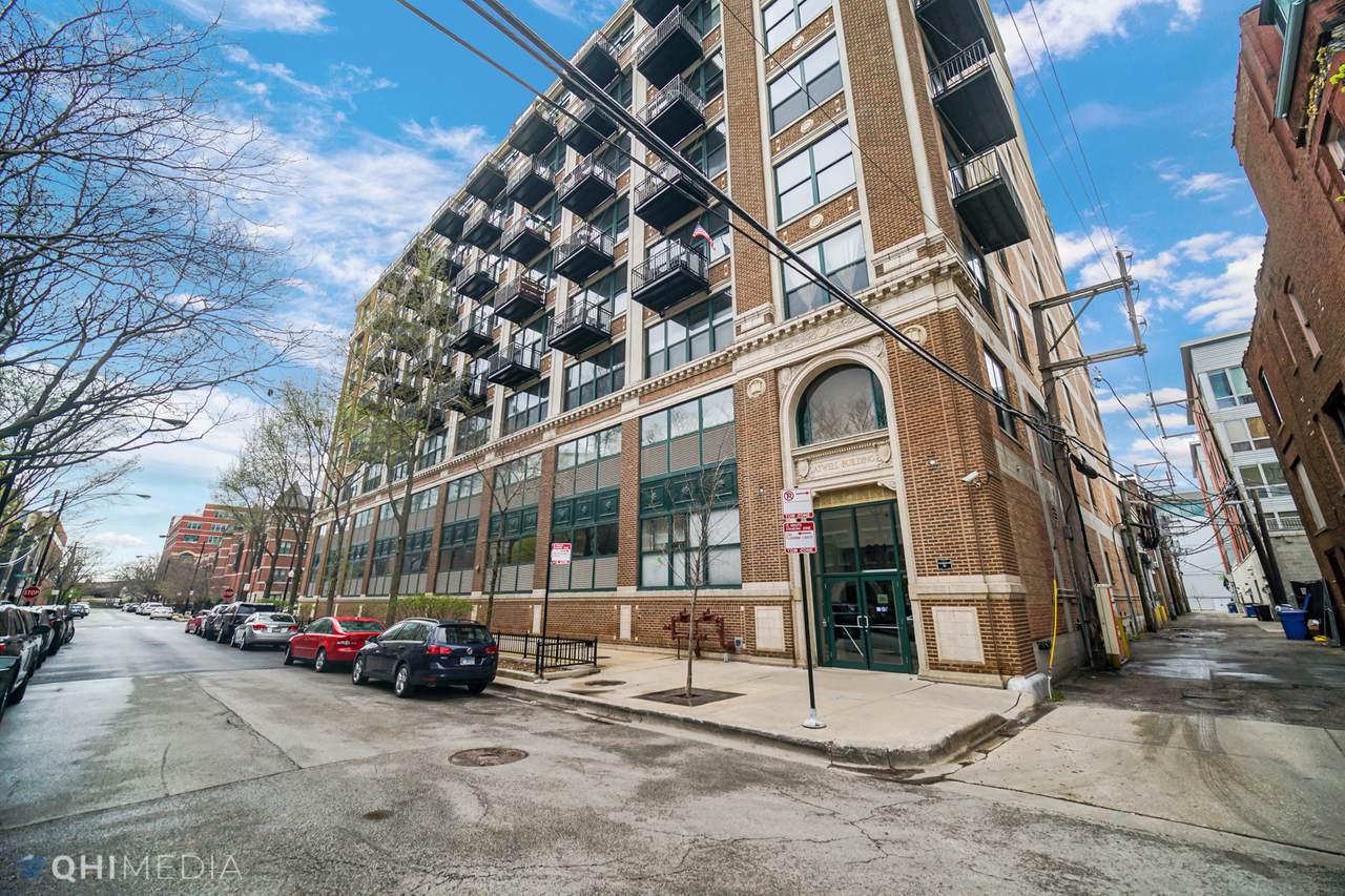 221 Cullerton Street - Photo 1