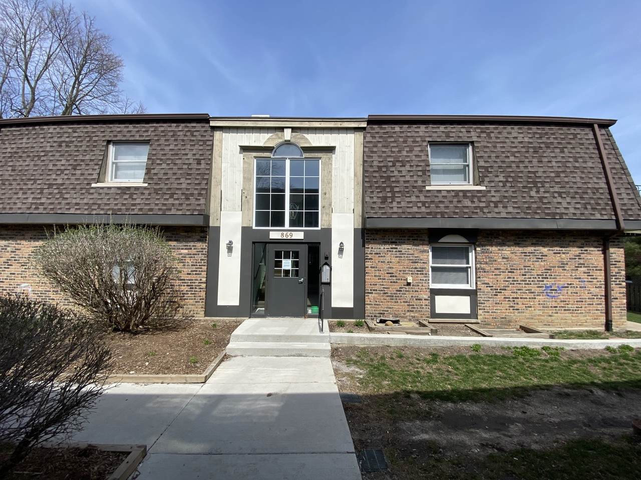869 Trace Drive - Photo 1