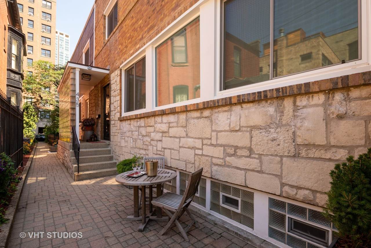 435 Roscoe Street - Photo 1