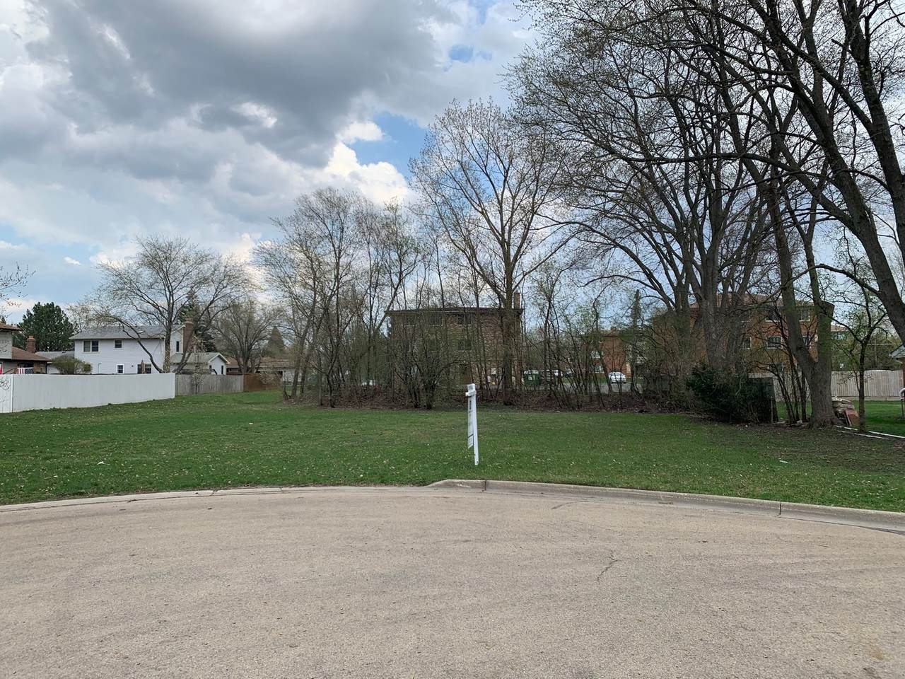 329 10TH Street - Photo 1