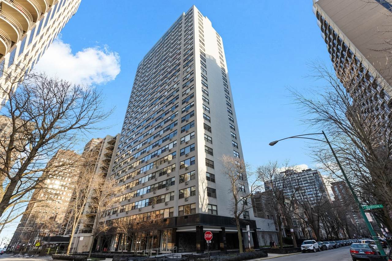 1445 State Parkway - Photo 1