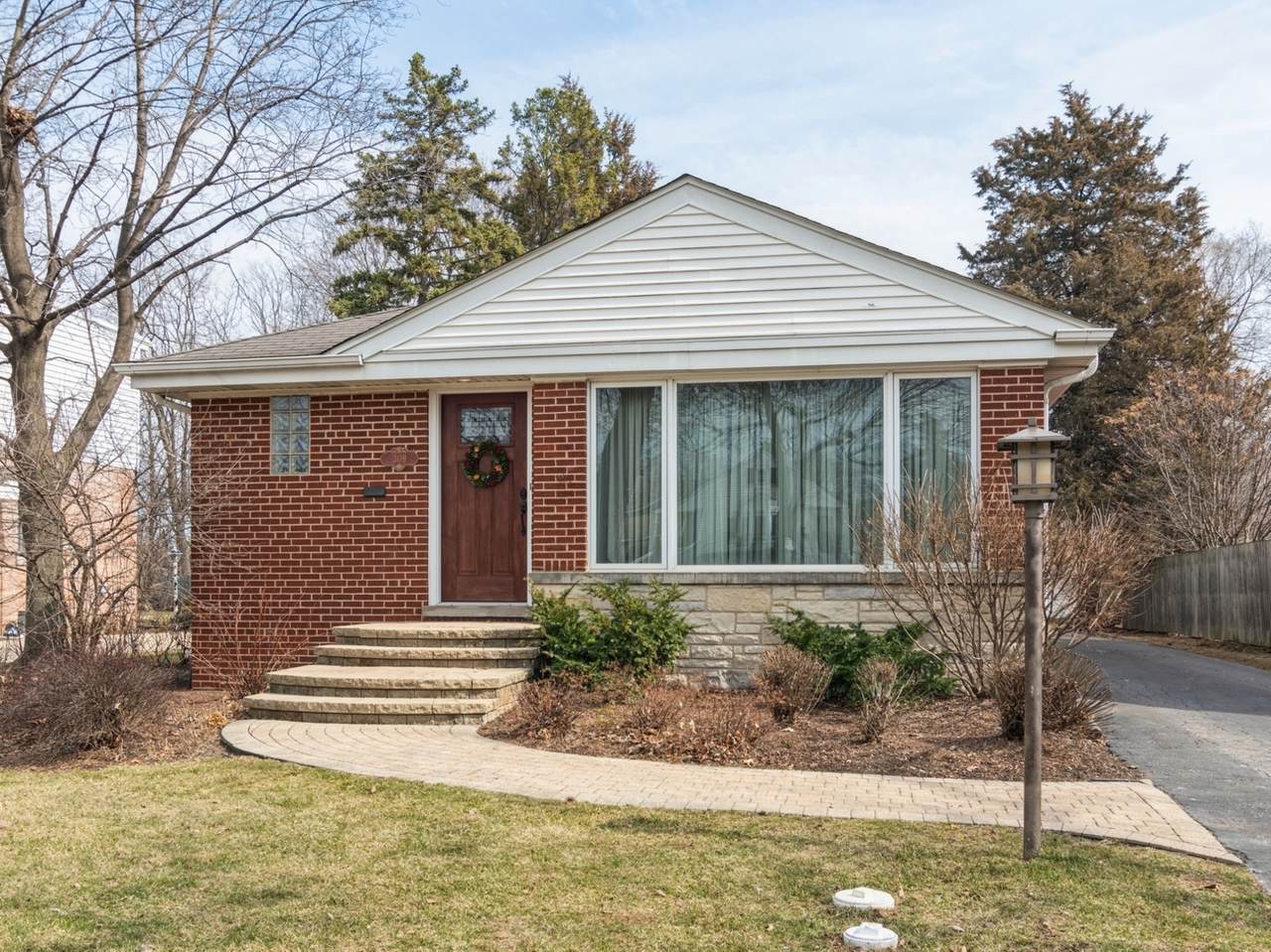 309 Clinton Avenue - Photo 1