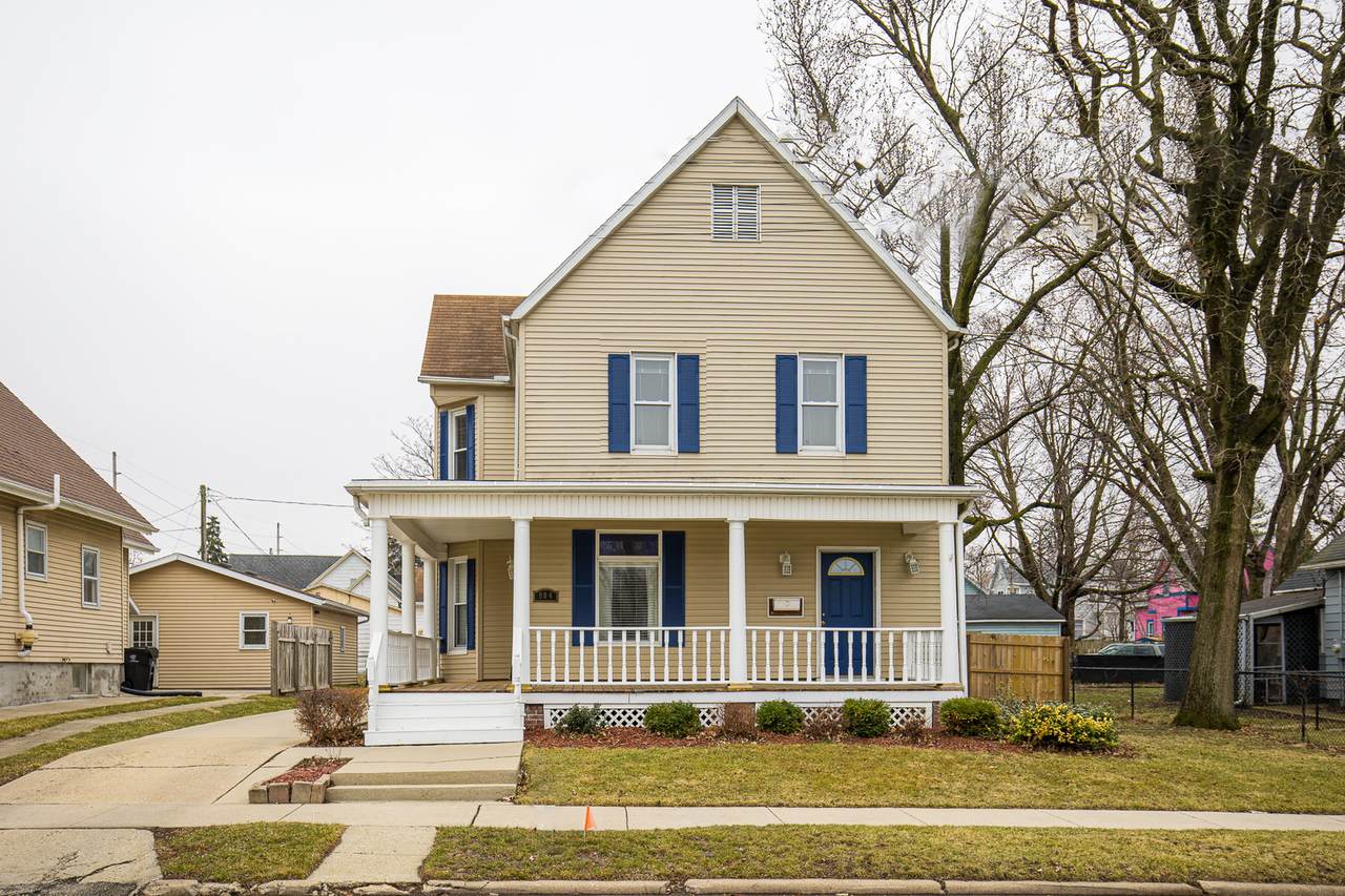 904 Oakland Avenue - Photo 1
