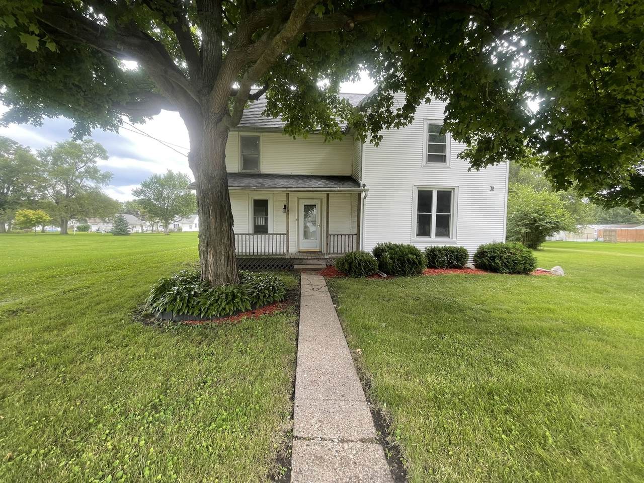 106 School Street - Photo 1