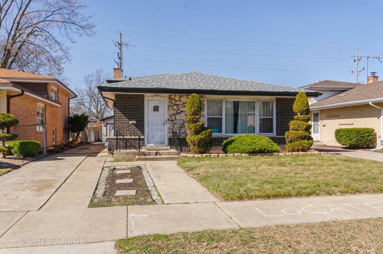 14514 Kimbark Avenue - Photo 1