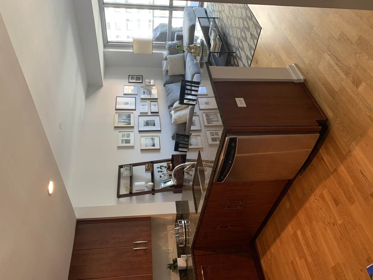 160 Illinois Street - Photo 1