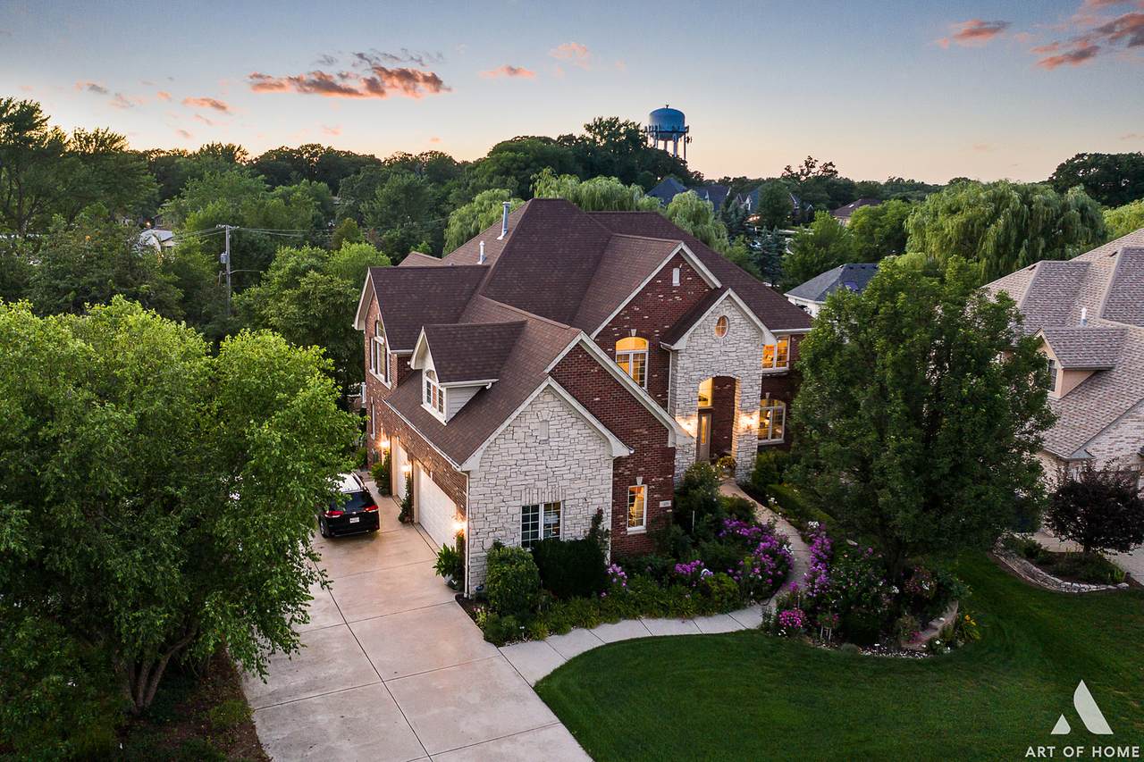 418 Shadow Creek Drive - Photo 1