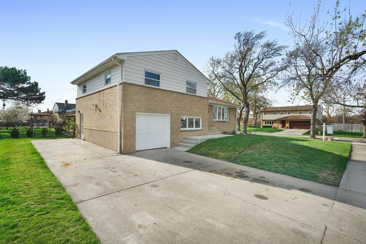 1704 12th Avenue - Photo 1