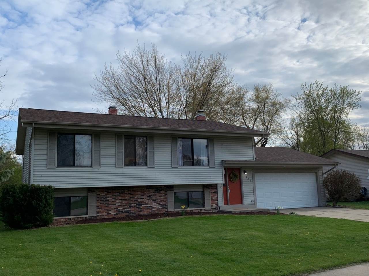 795 Dartmoor Drive - Photo 1