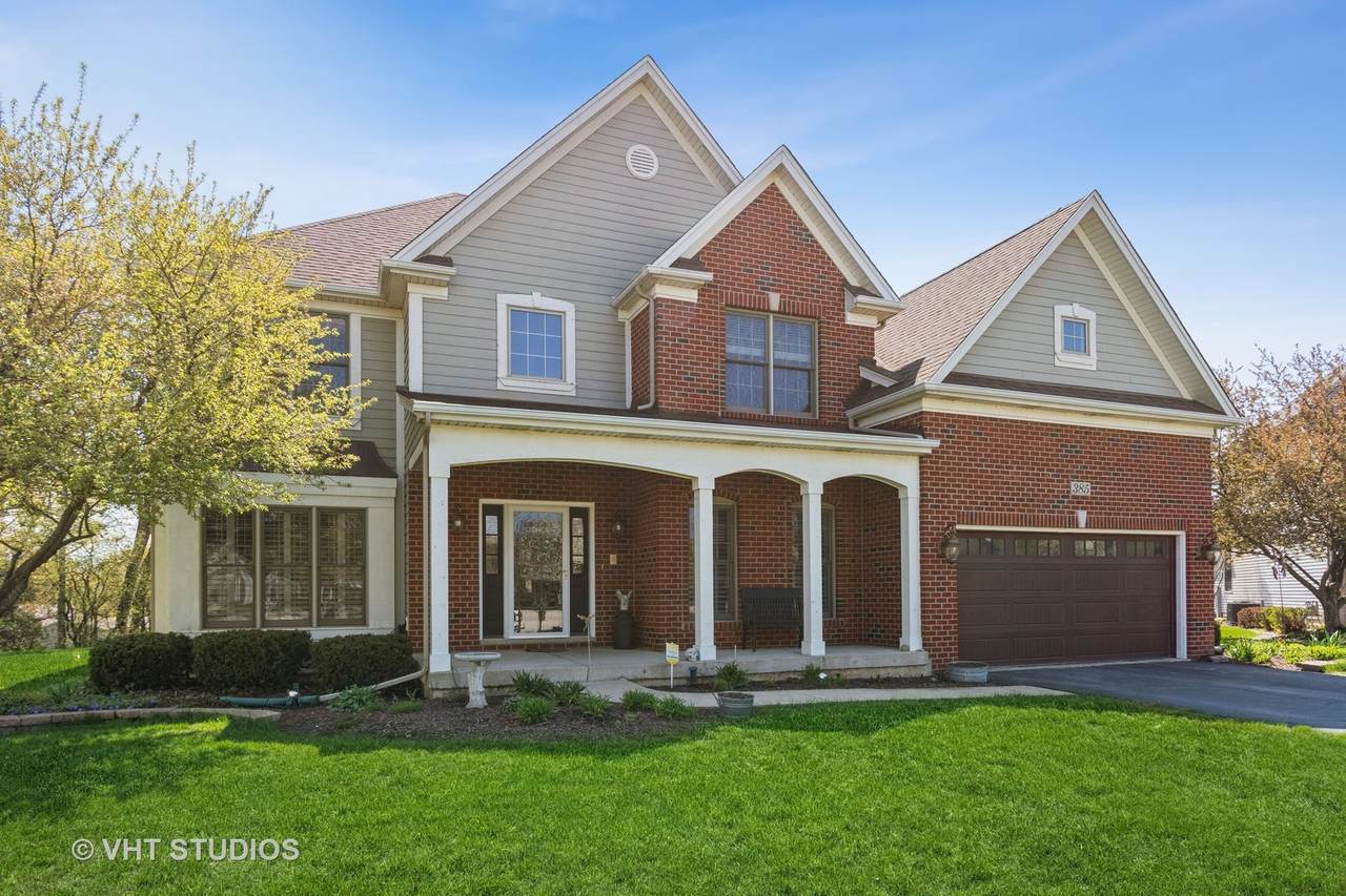 385 Pheasant Hill Drive - Photo 1
