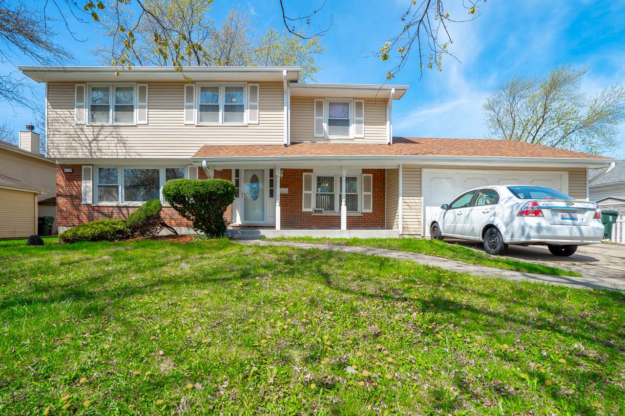 17538 Maple Avenue - Photo 1