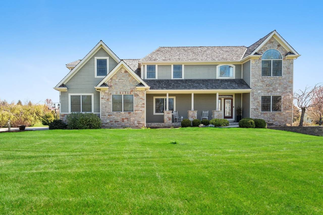 8316 Appaloosa Lane - Photo 1
