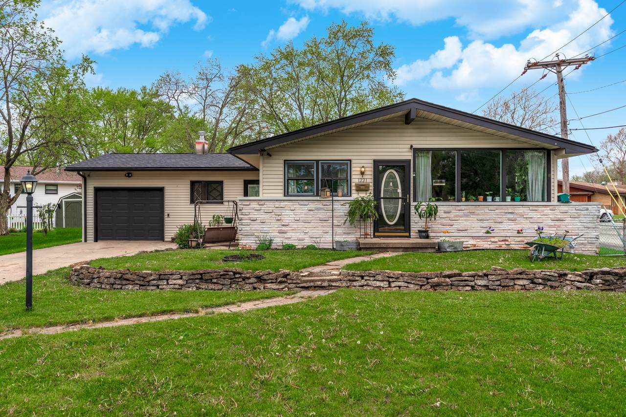 1221 Mill Street - Photo 1