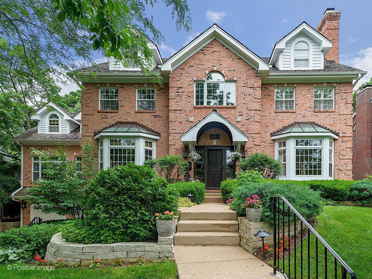 630 Forest Avenue - Photo 1