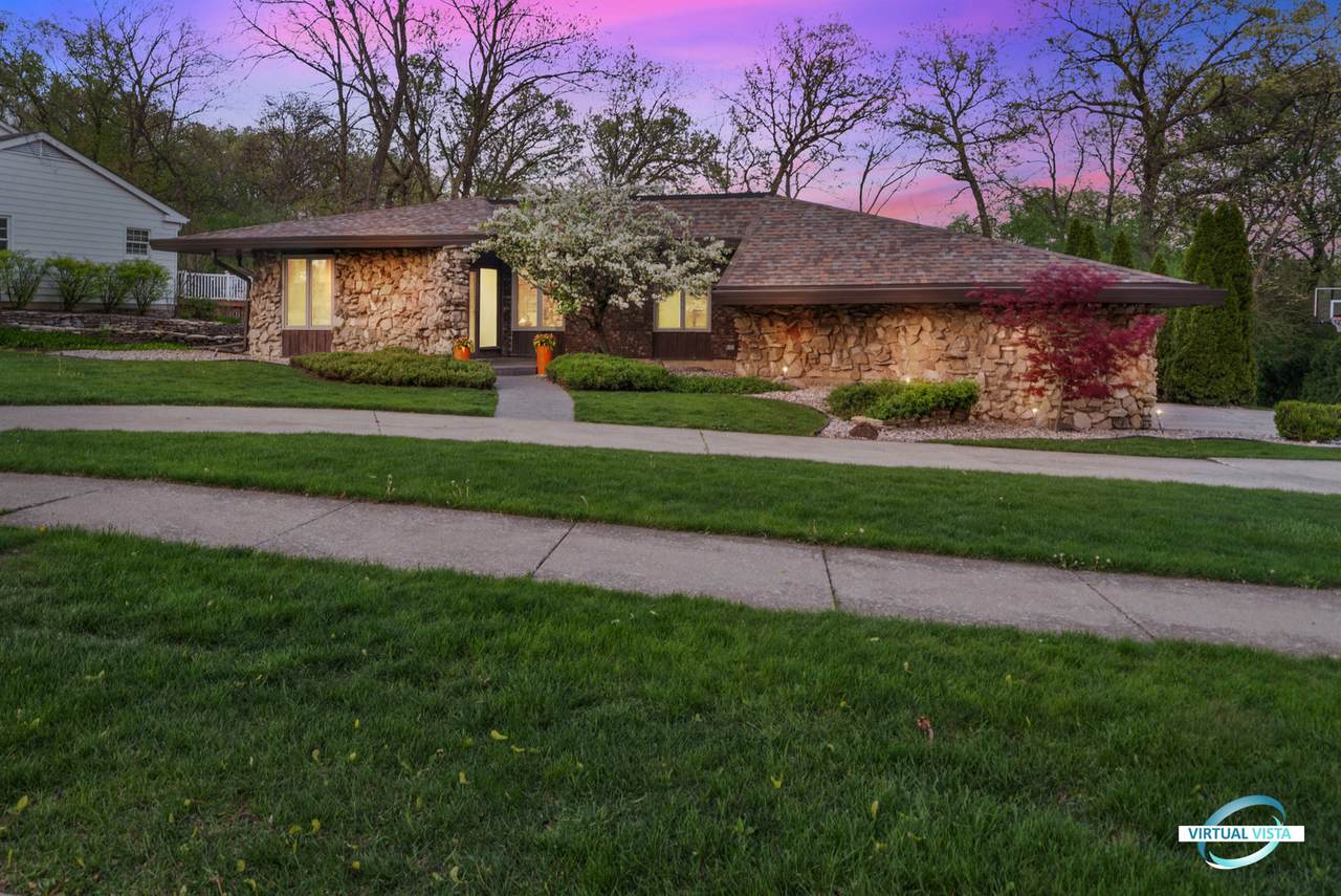 3685 Saratoga Avenue - Photo 1