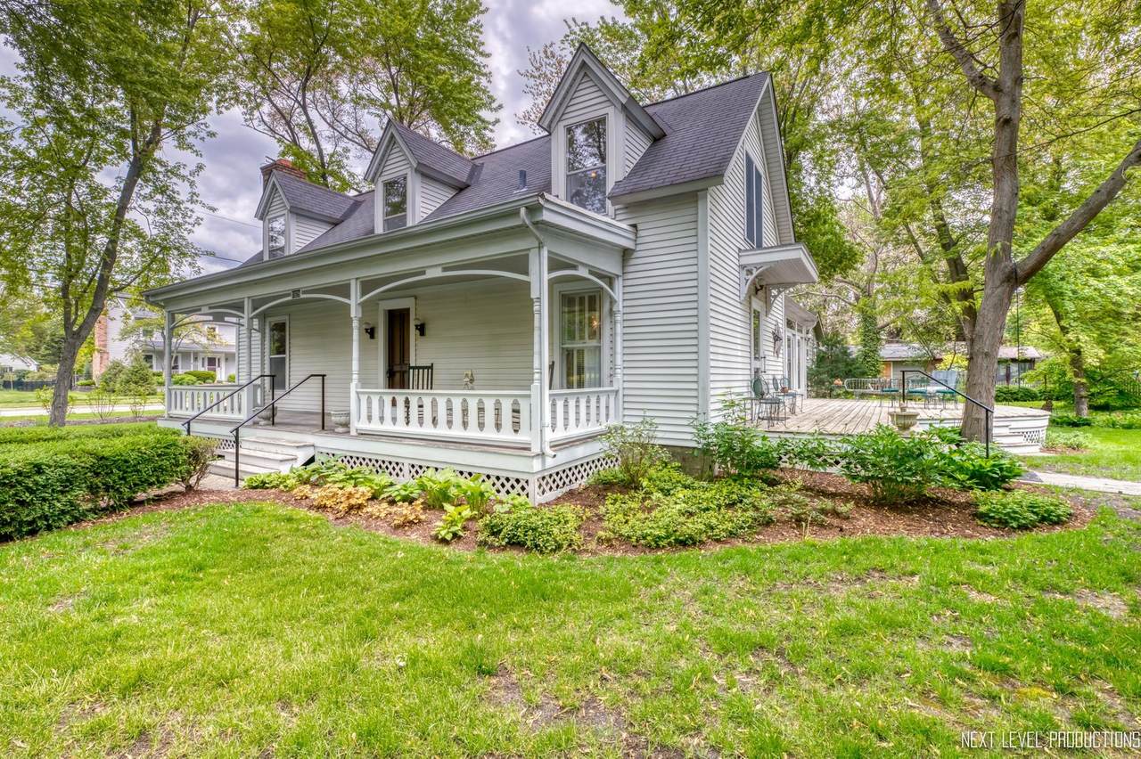 1028 Fargo Boulevard - Photo 1