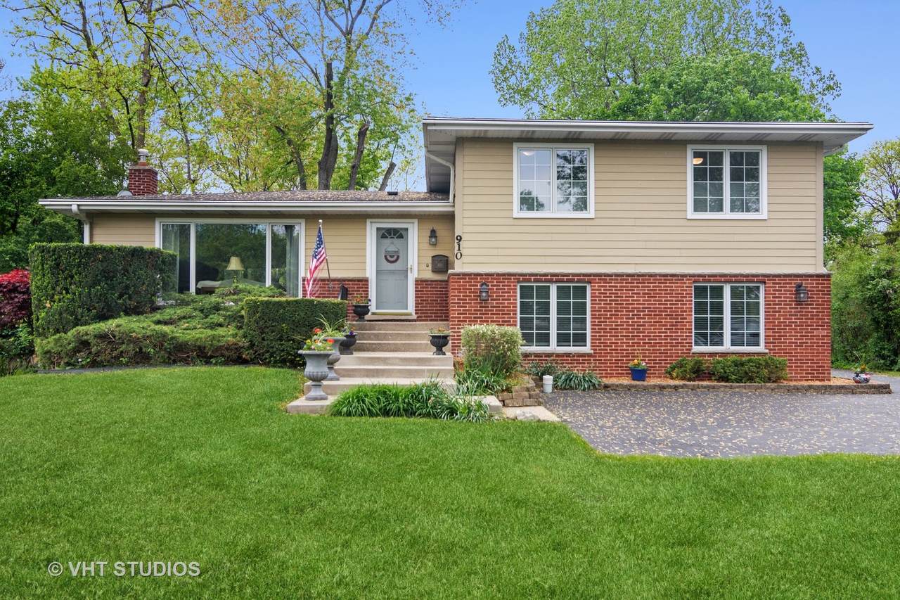 910 Wilmot Road - Photo 1