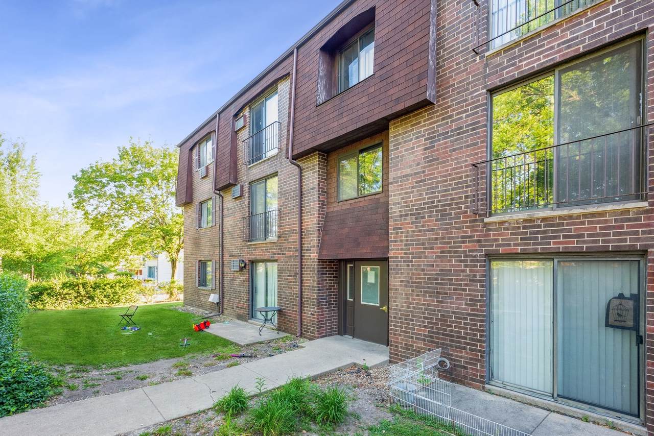 206 Division Street - Photo 1