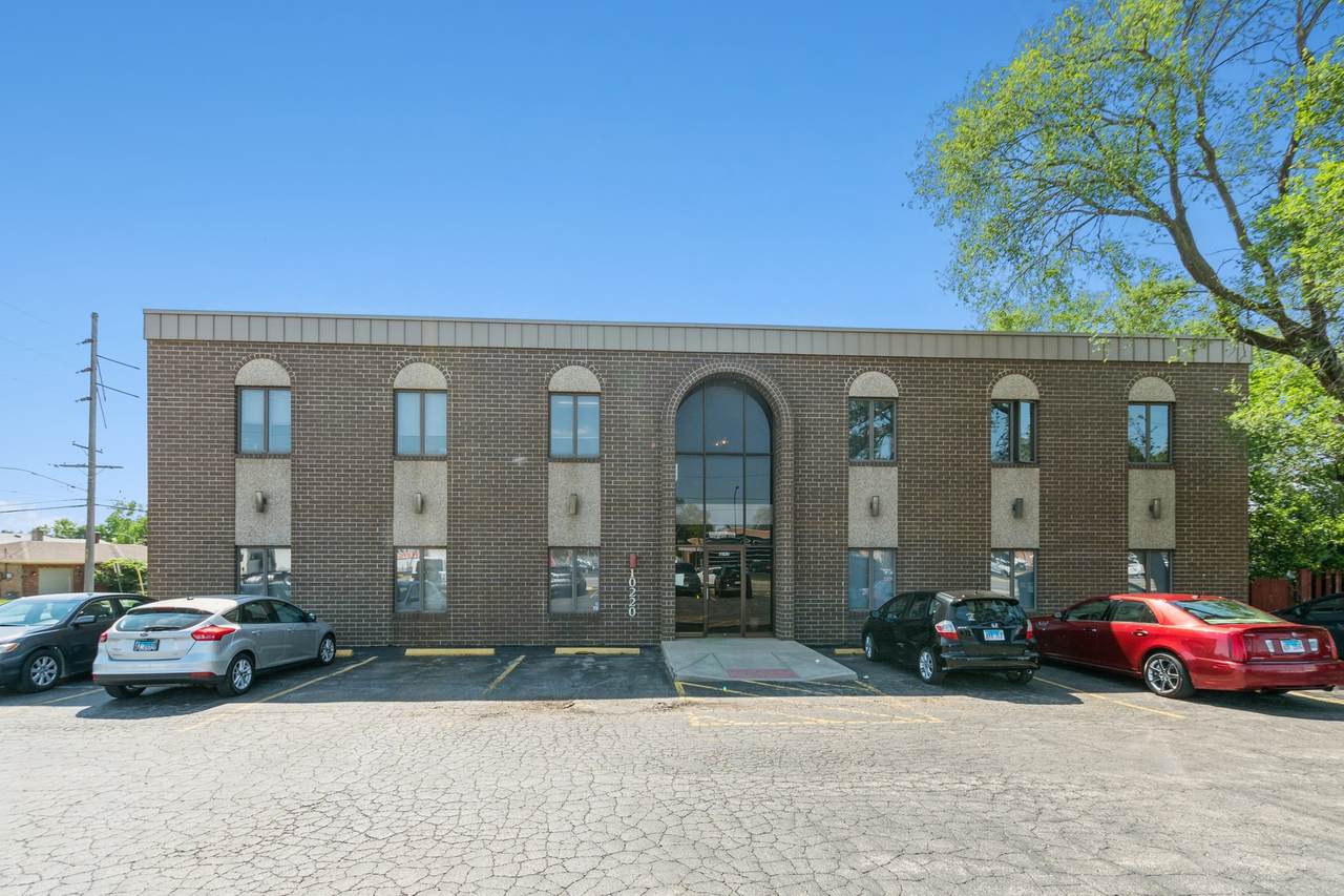 10220 Cicero Avenue - Photo 1