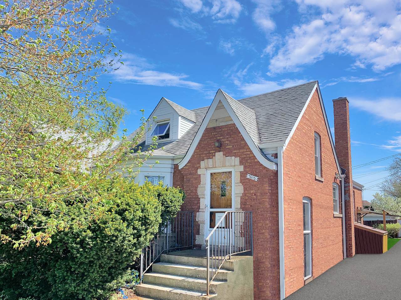 7615 Touhy Avenue - Photo 1