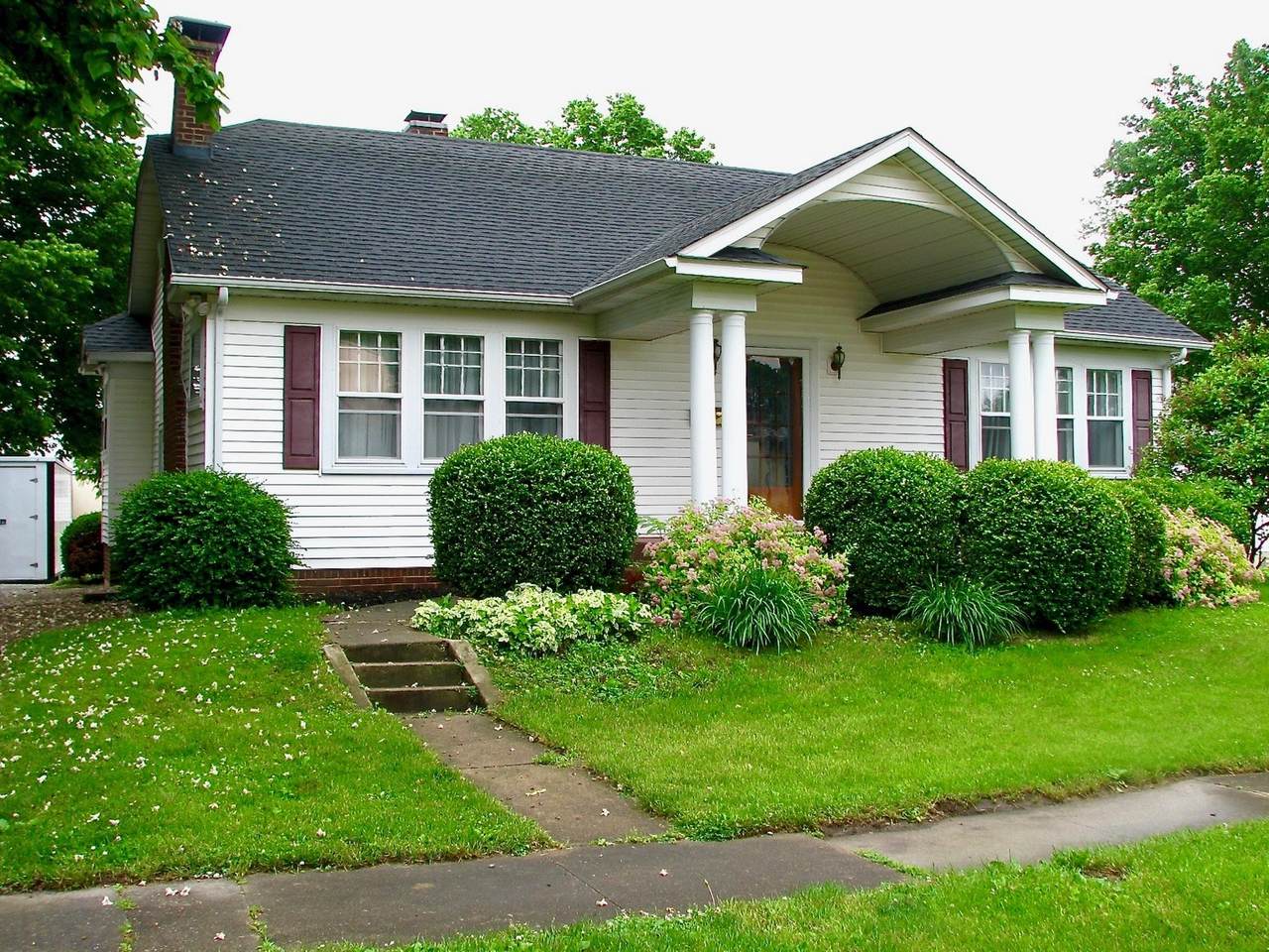 107 Pinzon Street - Photo 1
