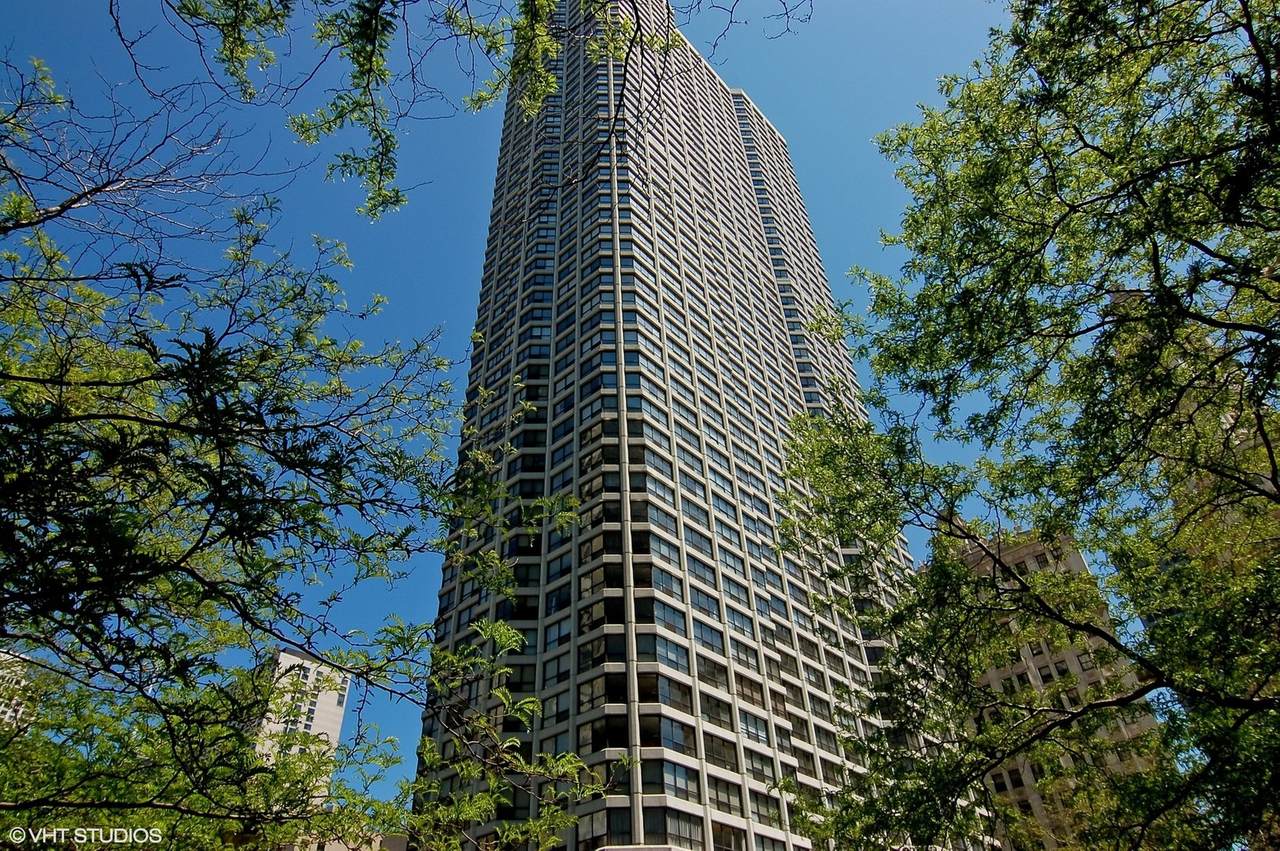 405 Wabash Avenue - Photo 1