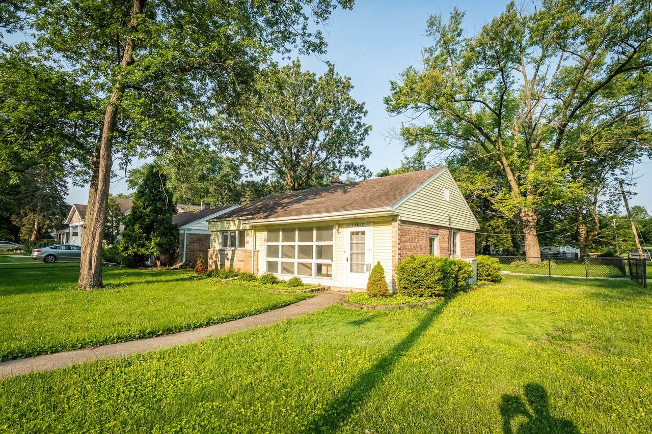 17612 Lincoln Avenue - Photo 1