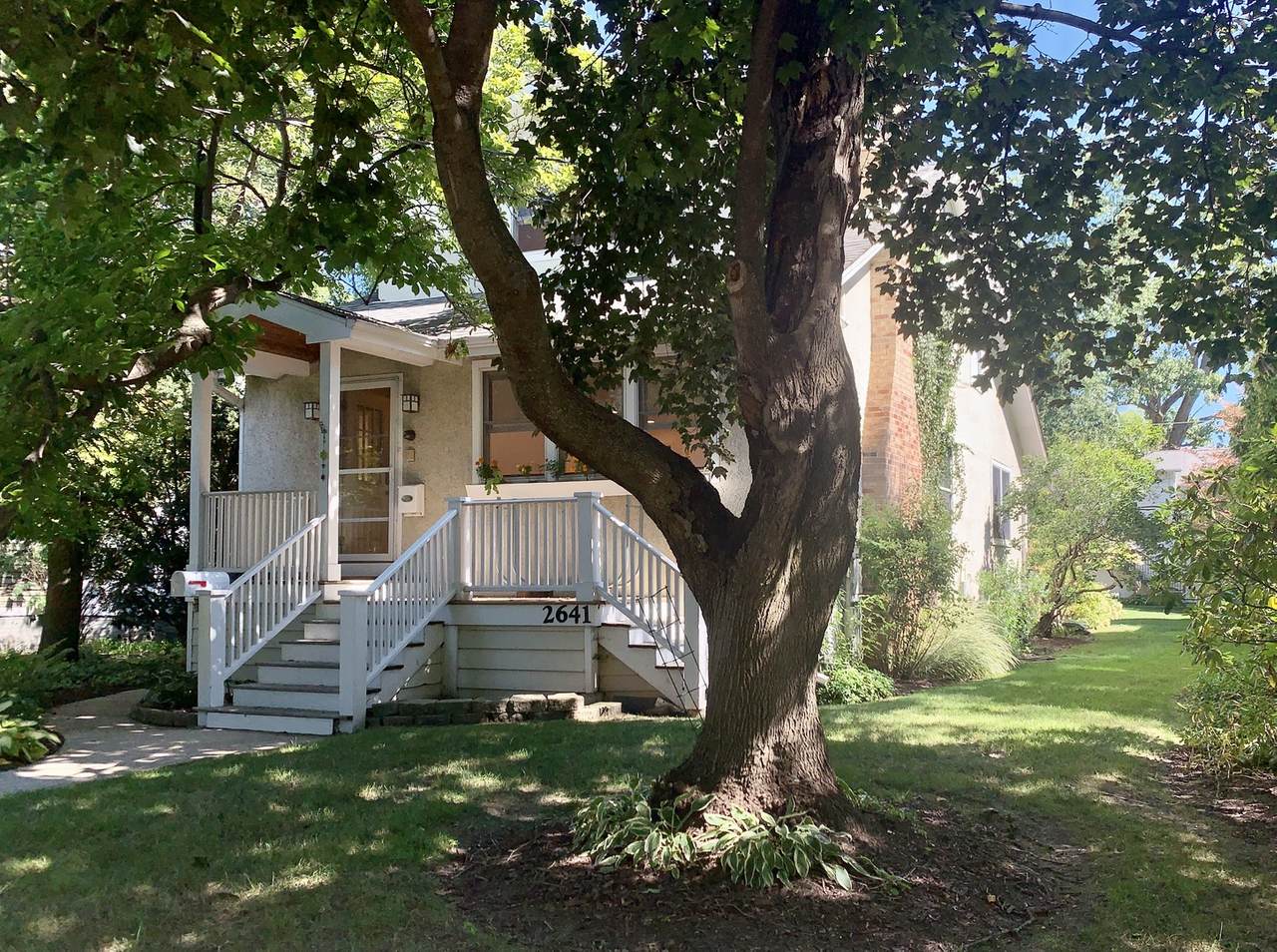 2641 Poplar Avenue - Photo 1
