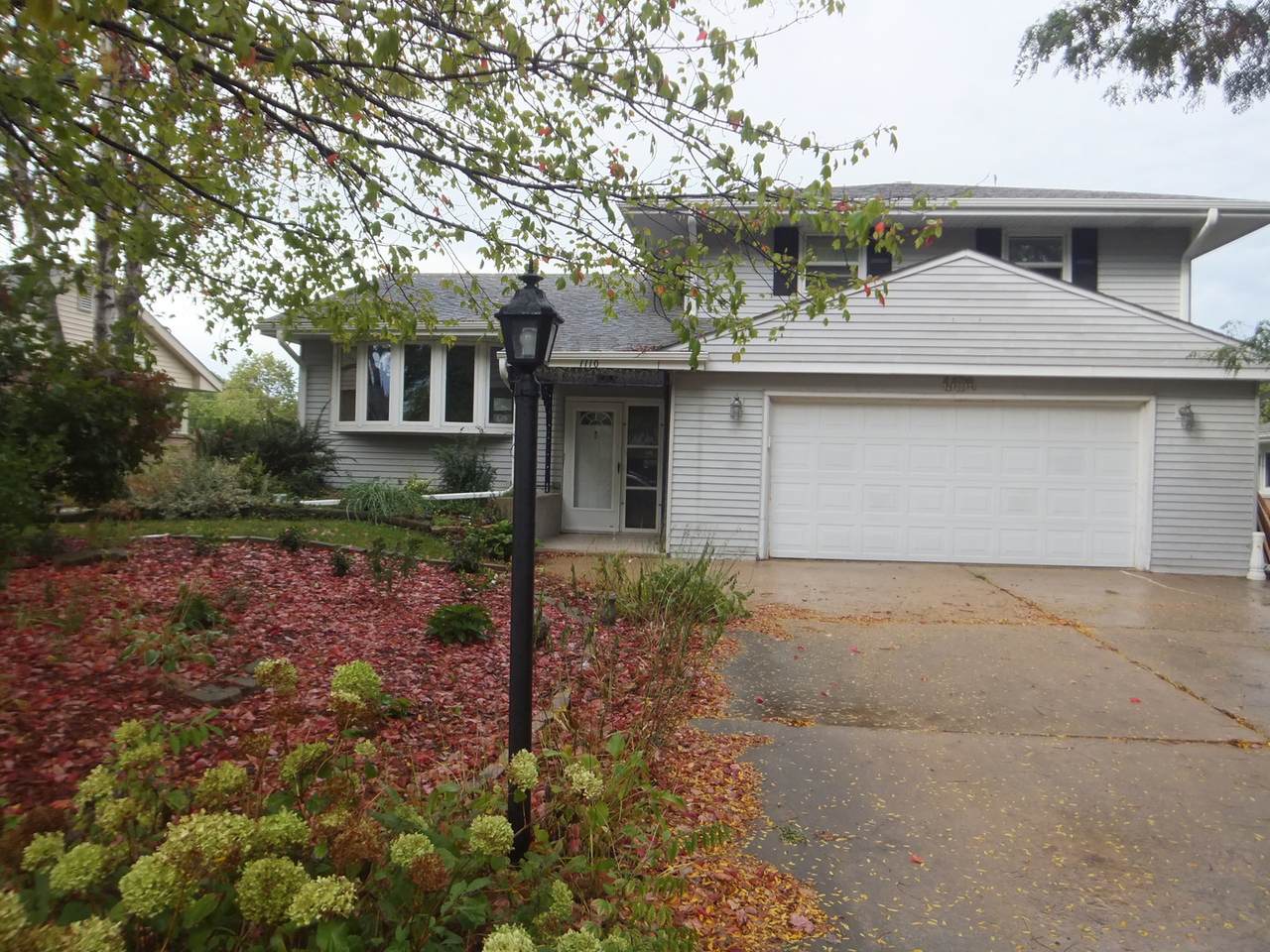 1110 Julien Street - Photo 1
