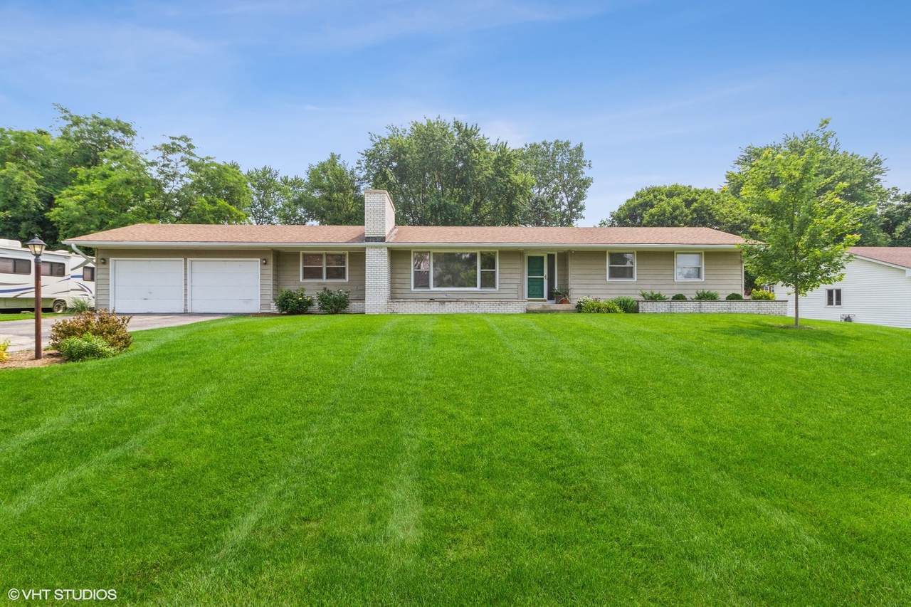 1123 Prairie View Drive - Photo 1