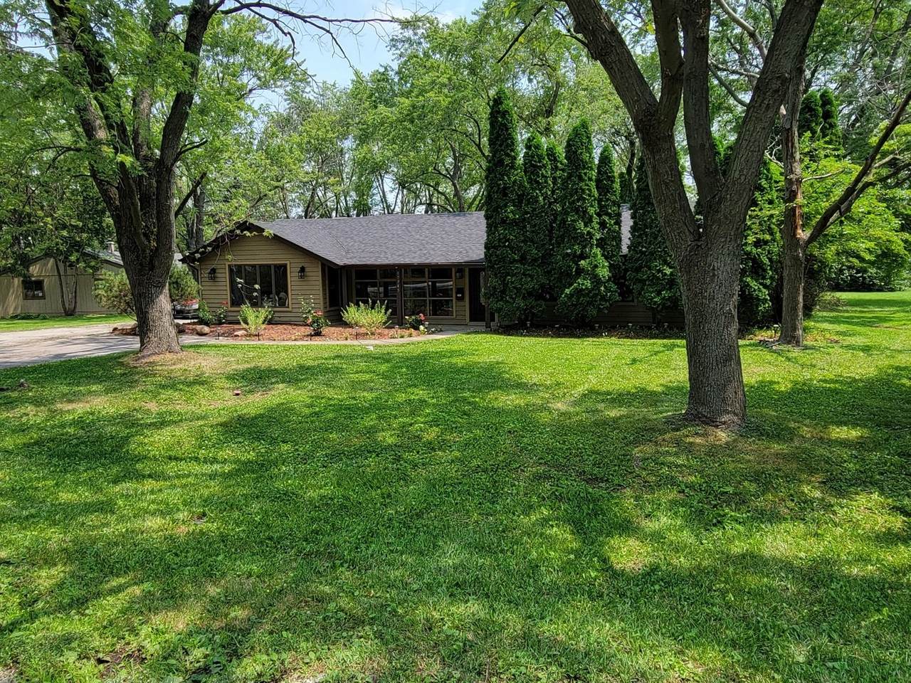17945 Michael Avenue - Photo 1