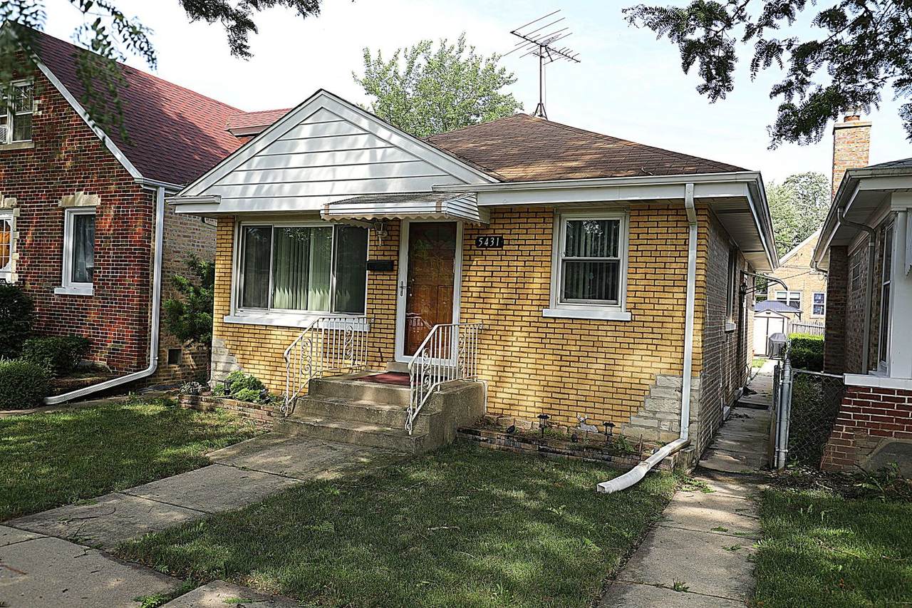 5431 Newcastle Avenue - Photo 1
