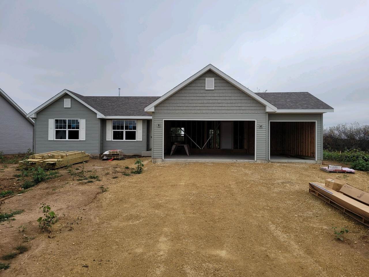 325 Cloud Mist Drive - Photo 1