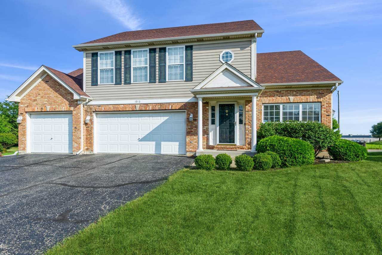 1013 London Court - Photo 1