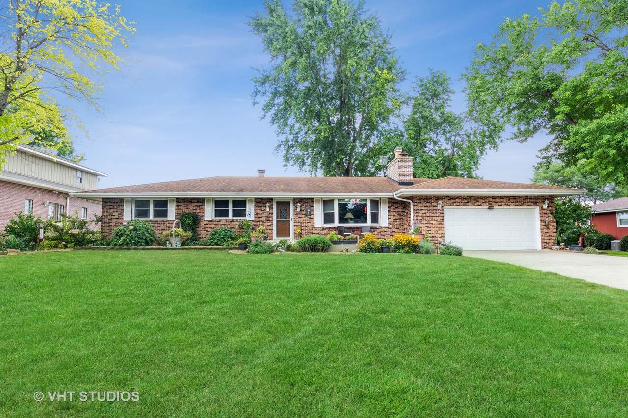 16235 Diane Way - Photo 1