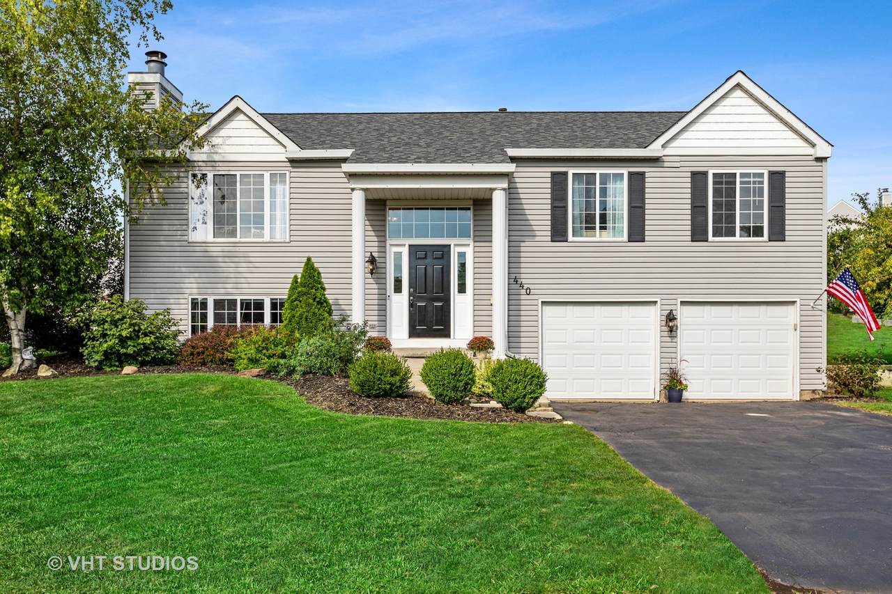 440 Briarwood Lane - Photo 1