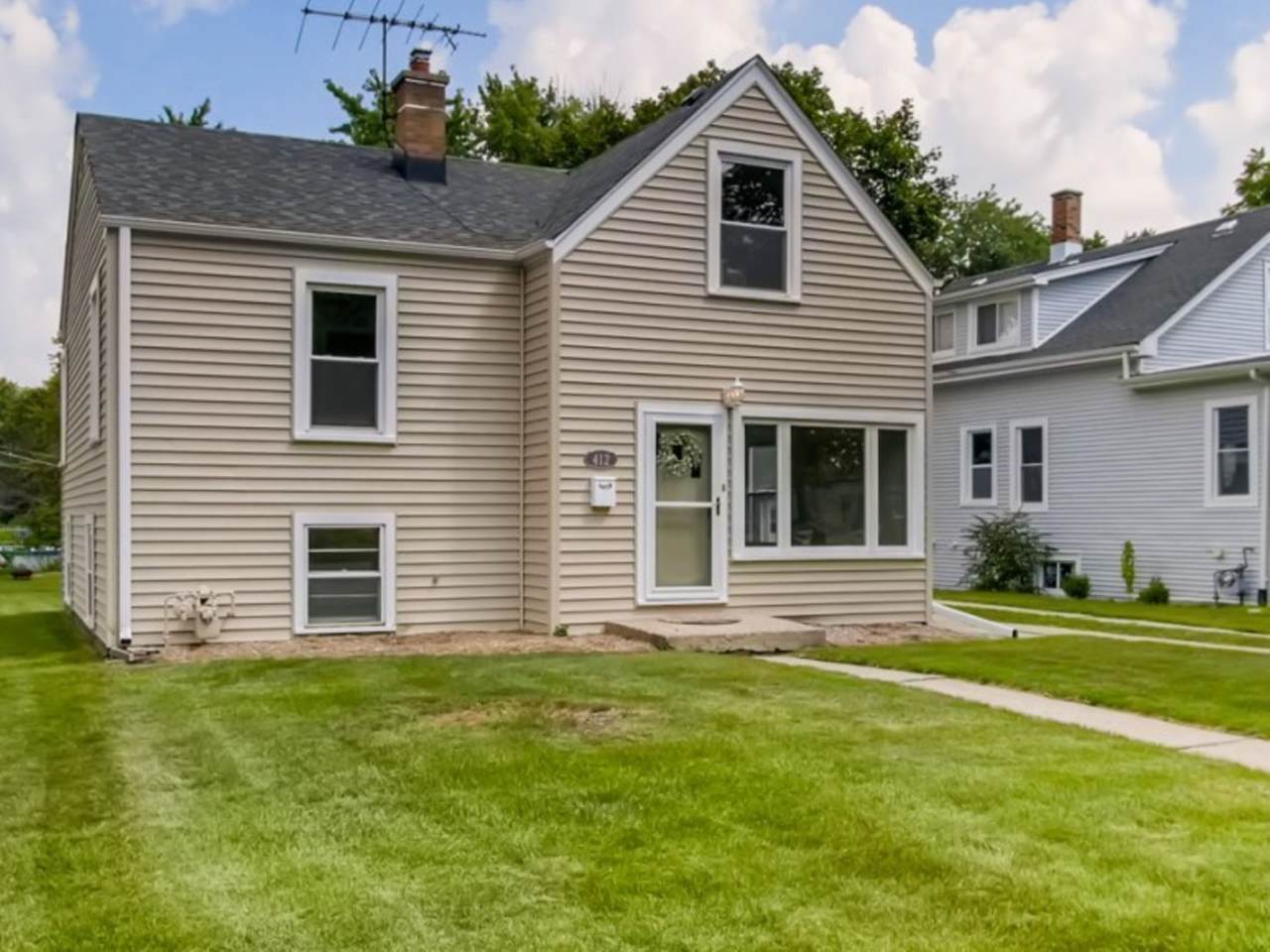 412 Washington Street - Photo 1