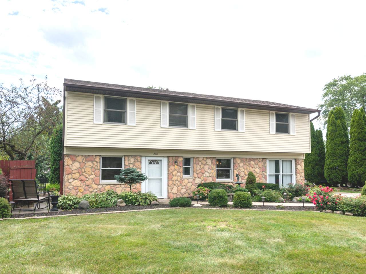 278 Seabury Road - Photo 1