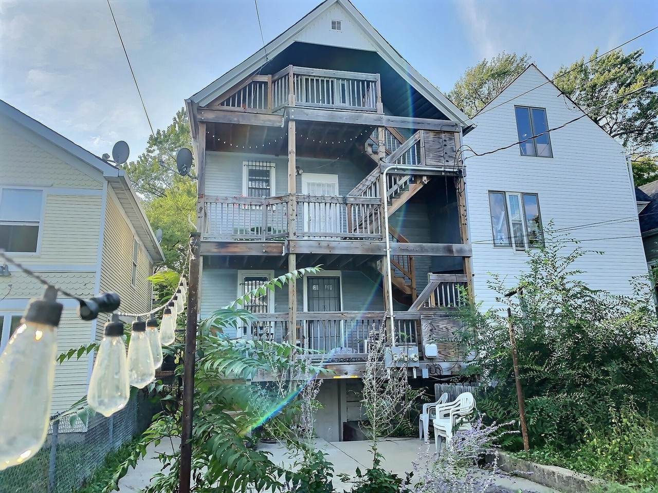 1829 Drake Avenue - Photo 1
