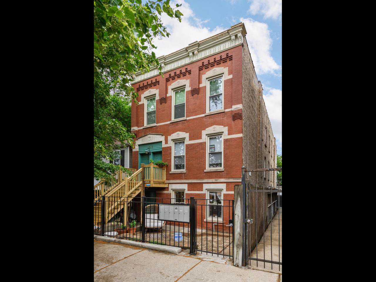 2215 Campbell Avenue - Photo 1