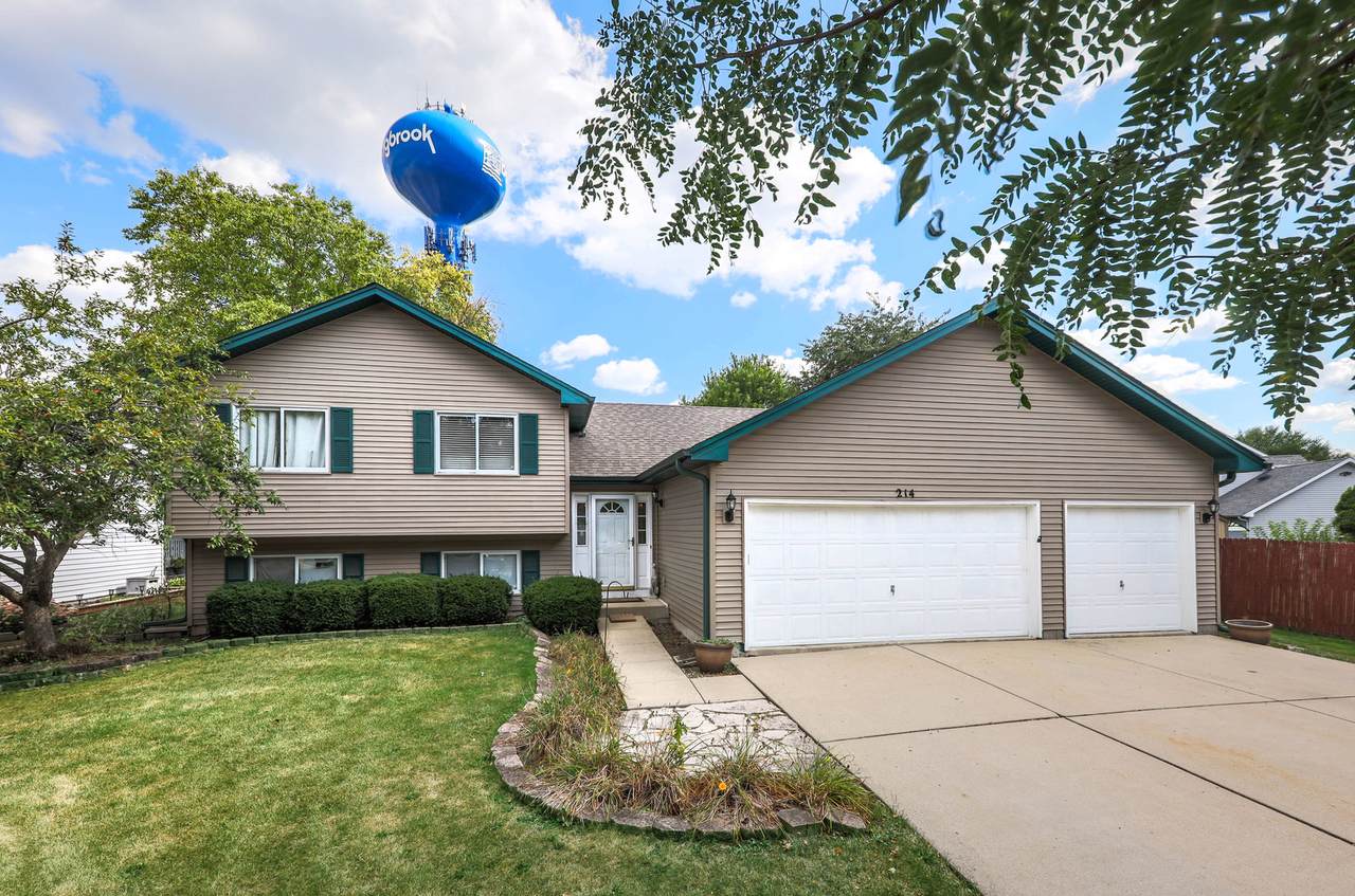 214 Vincent Drive - Photo 1