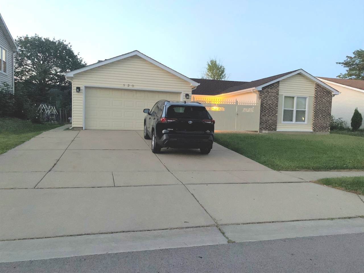 120 Brookside Drive - Photo 1