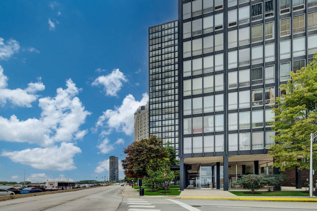 880 Lake Shore Drive - Photo 1