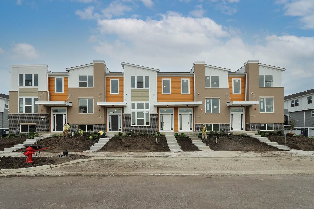 29W722 Cambridge Lot #10.03 Court - Photo 1