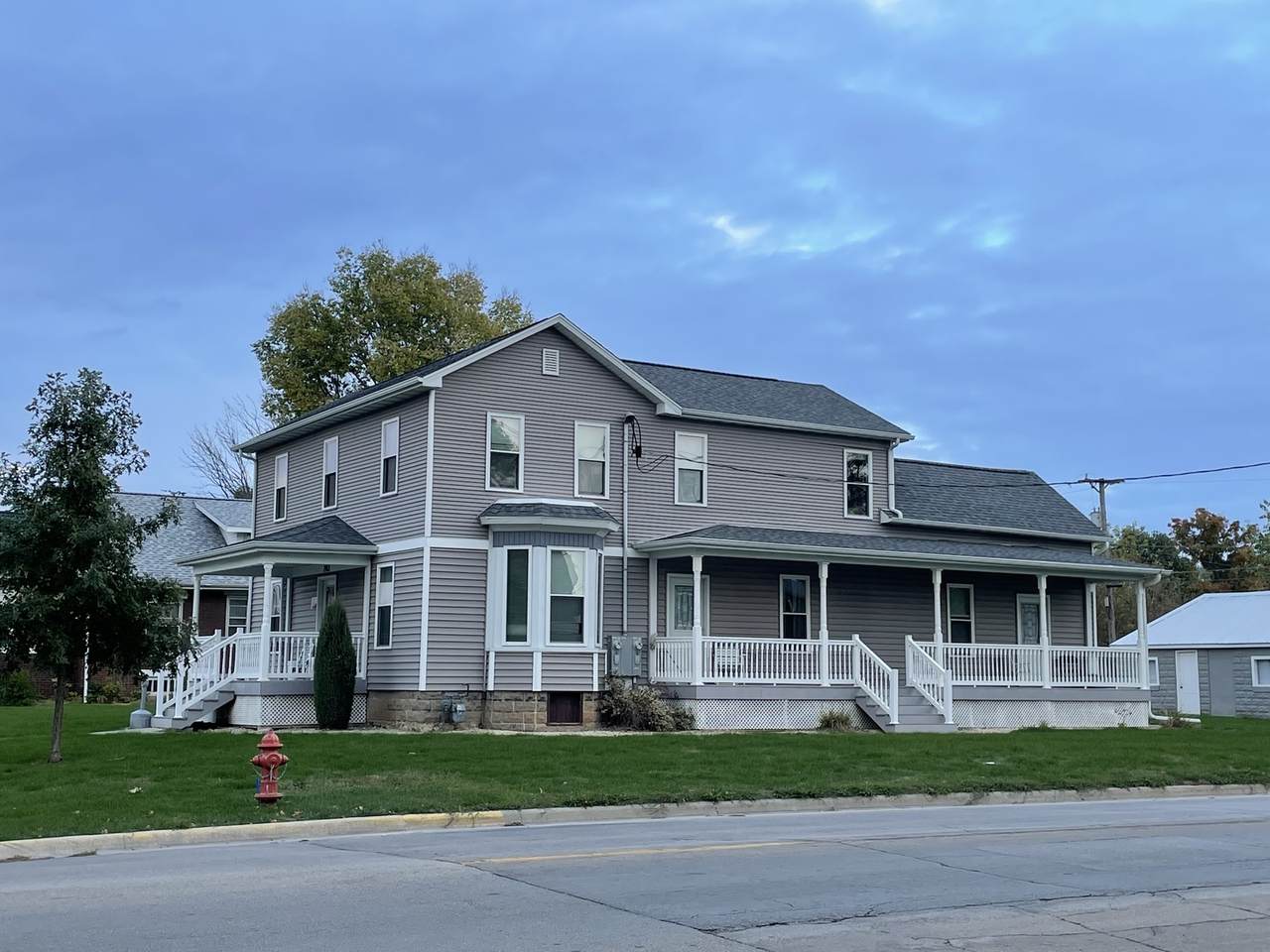 202 6th Avenue - Photo 1