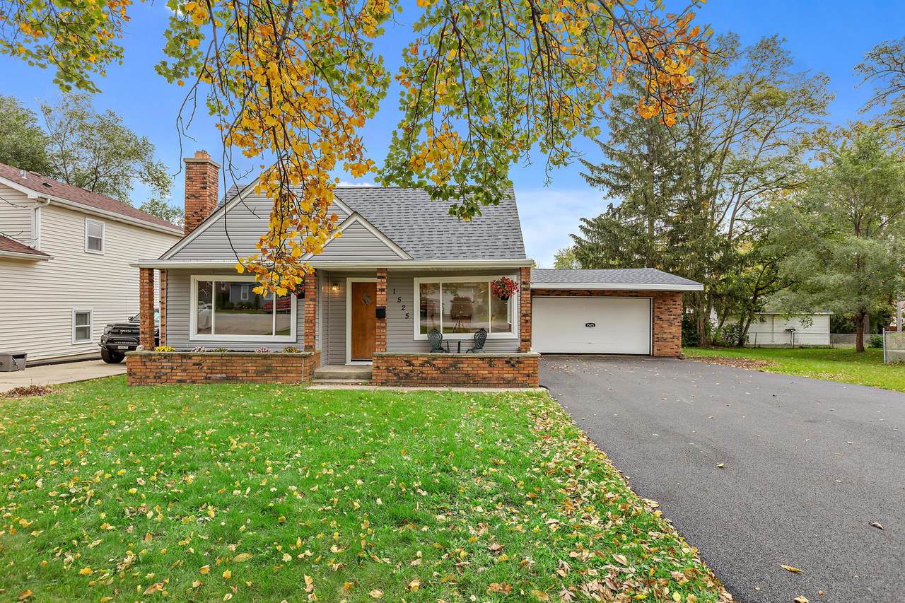 1525 East End Avenue - Photo 1