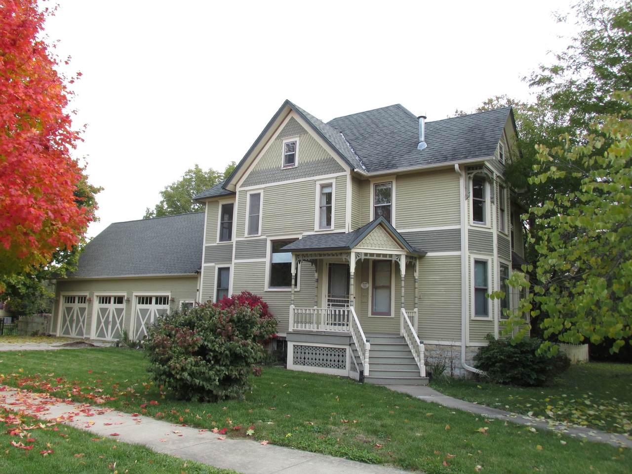 603 8th Street - Photo 1